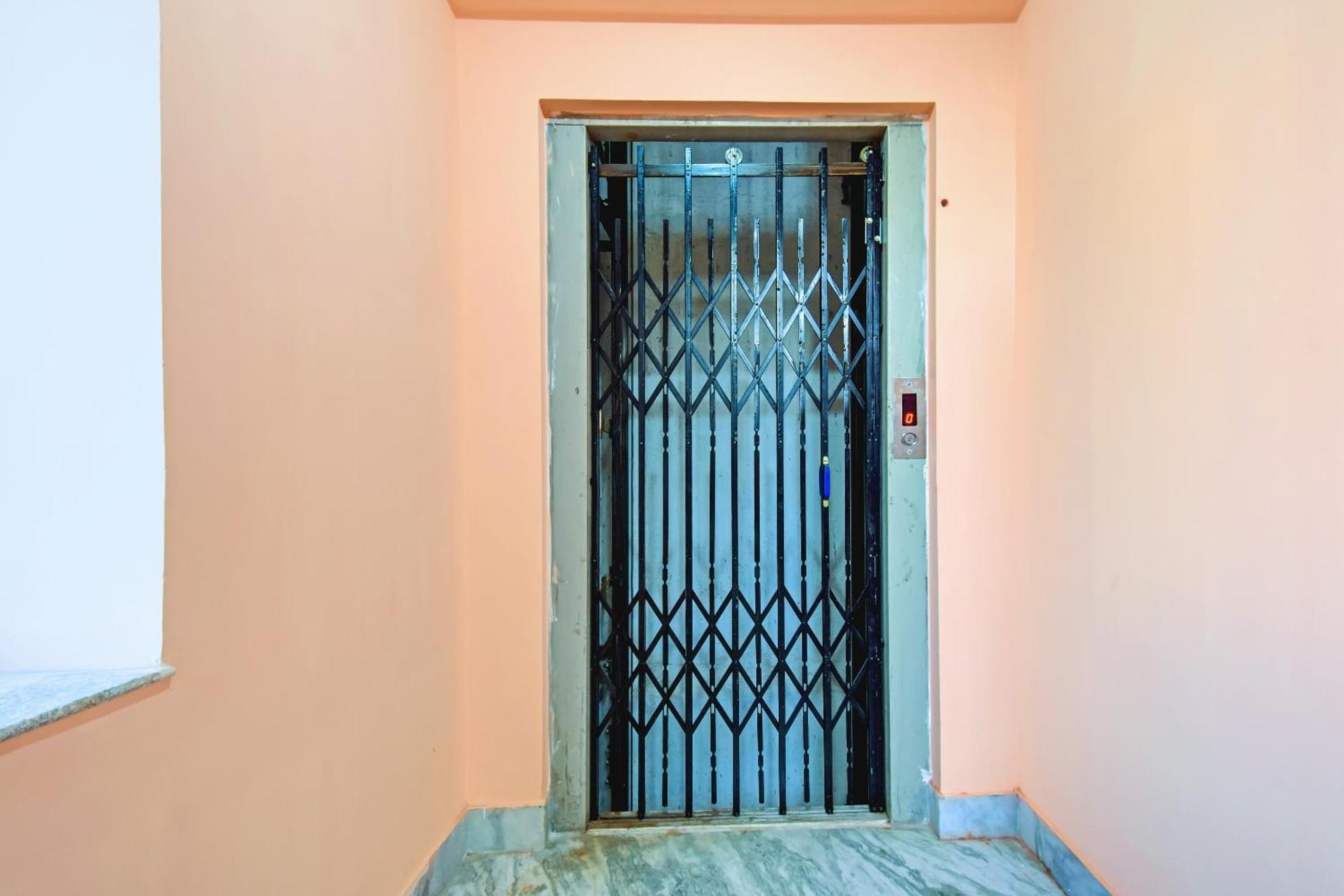 Hotel O Shree Residency Calcutta  Esterno foto